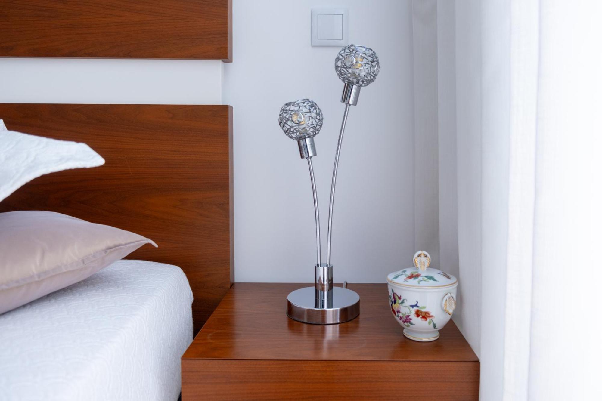 Deluxe Villa Home, Peace & Spa Вила-ду-Конди Экстерьер фото