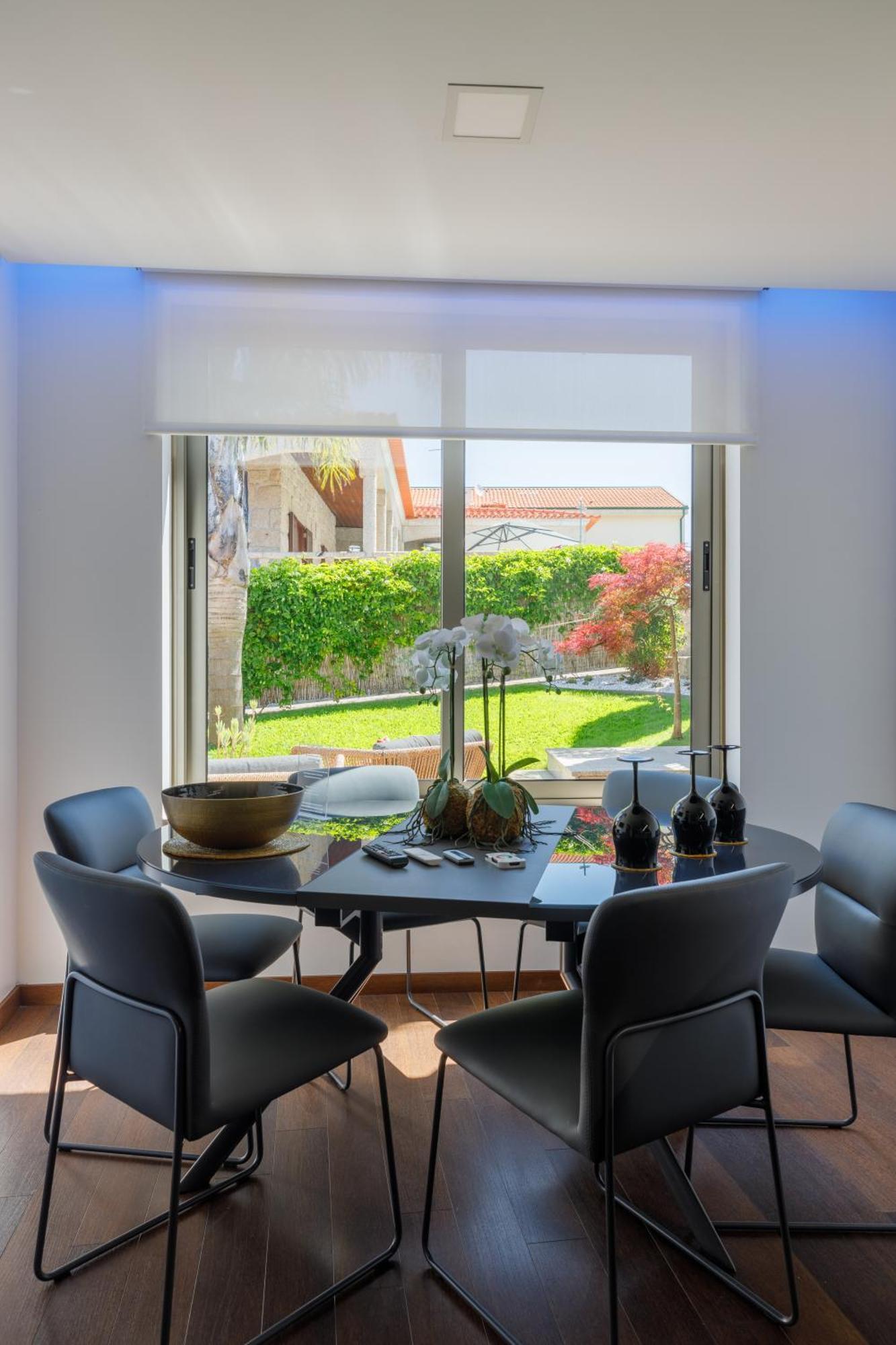 Deluxe Villa Home, Peace & Spa Вила-ду-Конди Экстерьер фото