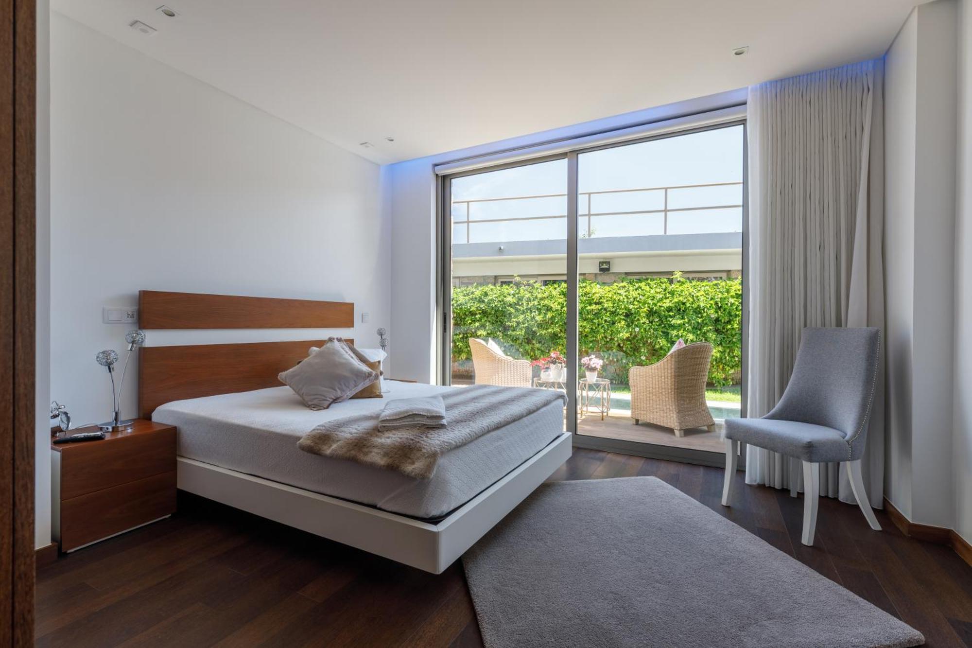Deluxe Villa Home, Peace & Spa Вила-ду-Конди Экстерьер фото