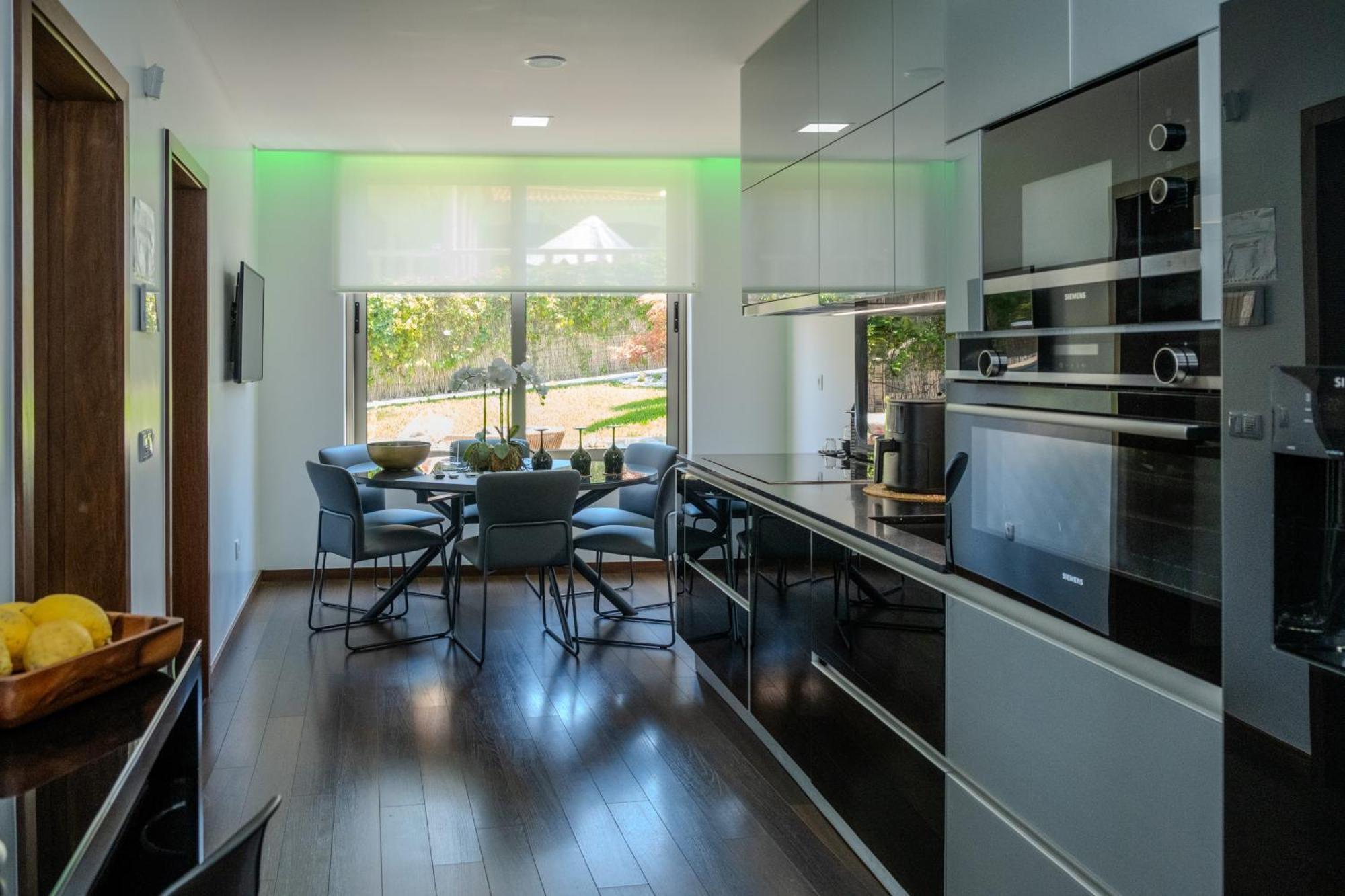 Deluxe Villa Home, Peace & Spa Вила-ду-Конди Экстерьер фото