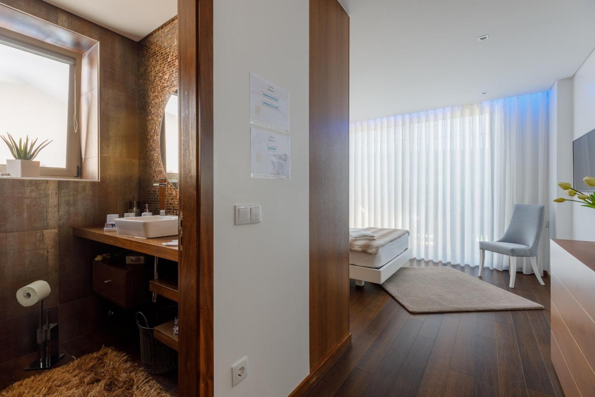 Deluxe Villa Home, Peace & Spa Вила-ду-Конди Экстерьер фото